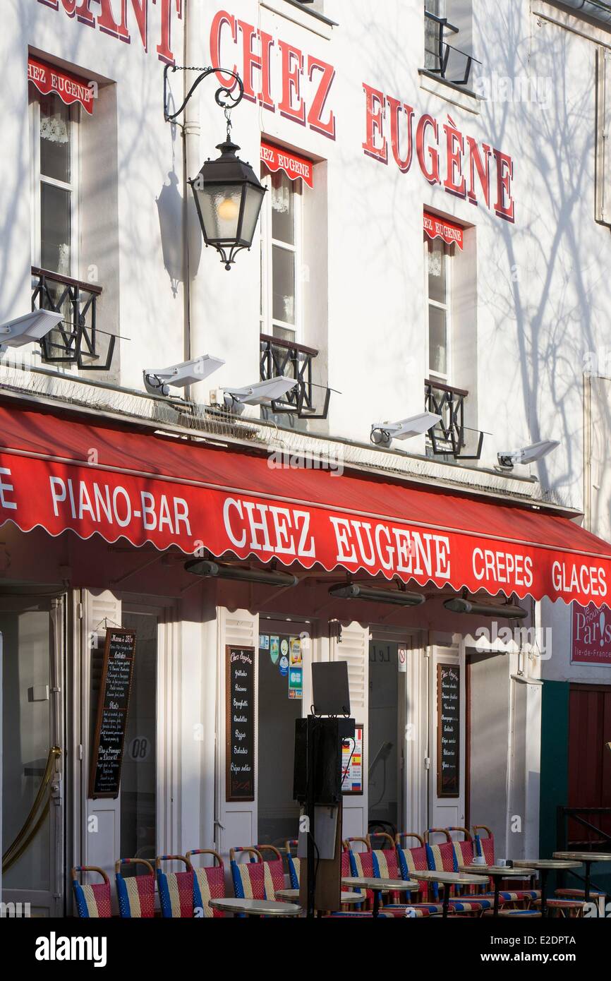 France Paris Butte Montmartre Place du Tertre chez Eugene restaurant Banque D'Images