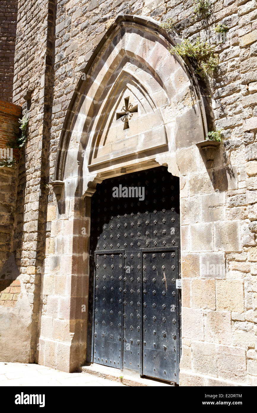 Porte d'entrée de la Basilique de Santa Maria del Pi à Barcelone, Espagne Banque D'Images