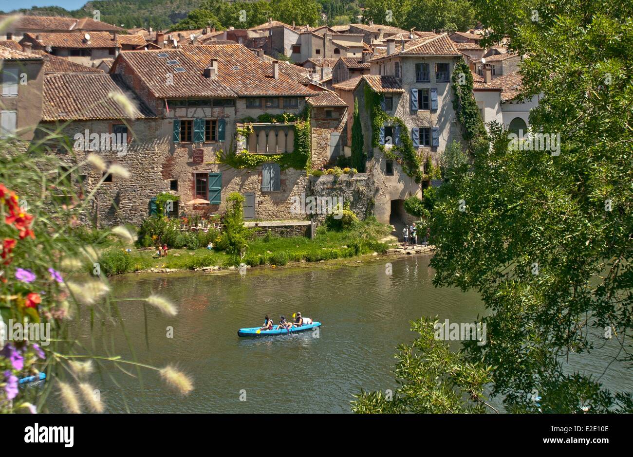 France Tarn et Garonne Saint Antonin Noble Val vieille ville sur l'Aveyron Banque D'Images