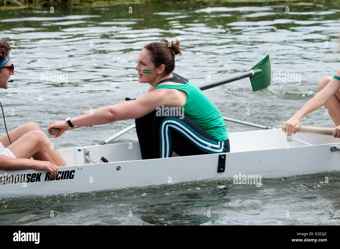 Cambridge peut bosses, Queens College mesdames huit rower Banque D'Images