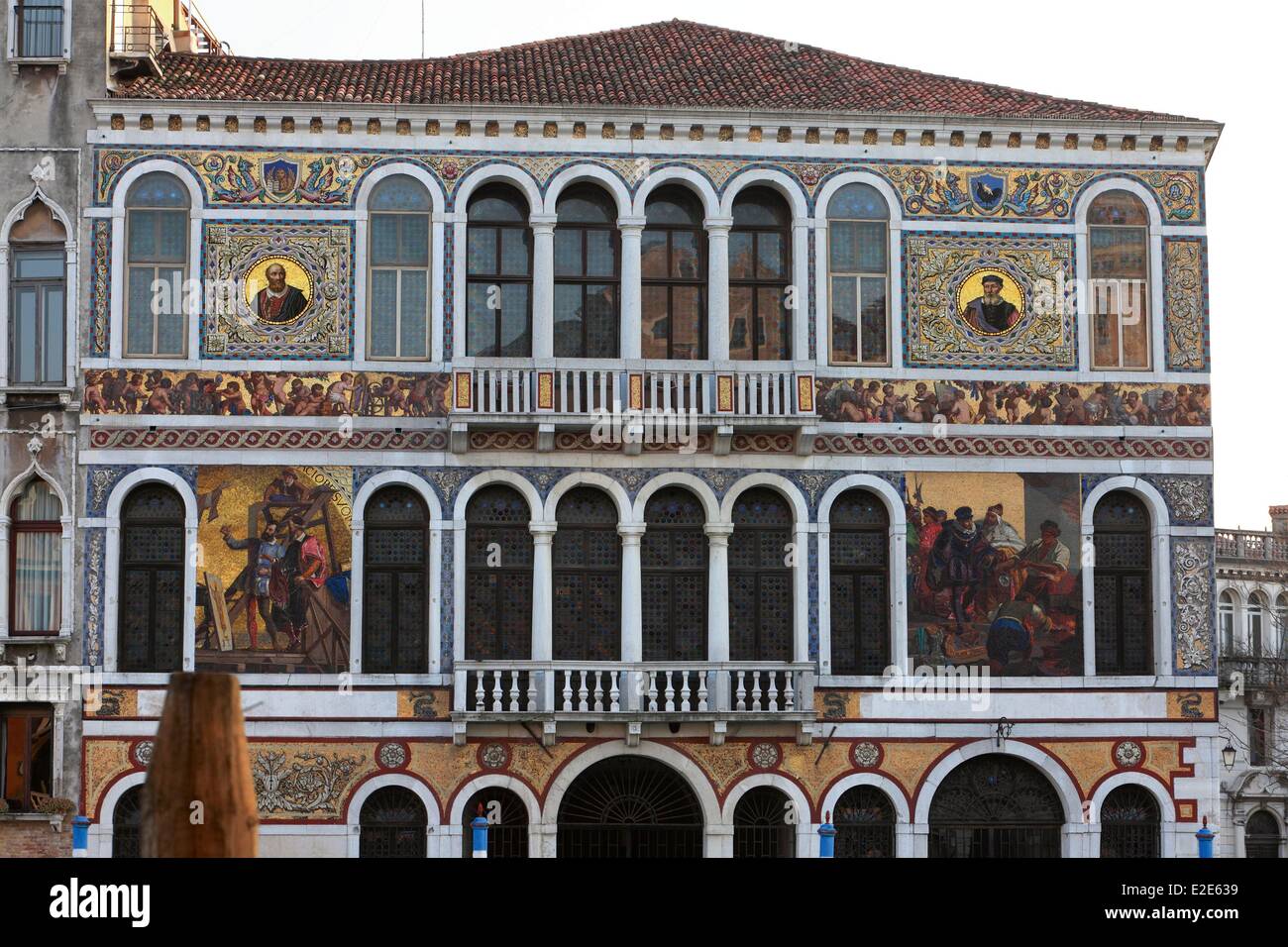 Italie Vénétie Venise classés au Patrimoine Mondial par l'UNESCO Dorsoduro district Palazzo Barbarigo sur le grand canal près de la campo Banque D'Images