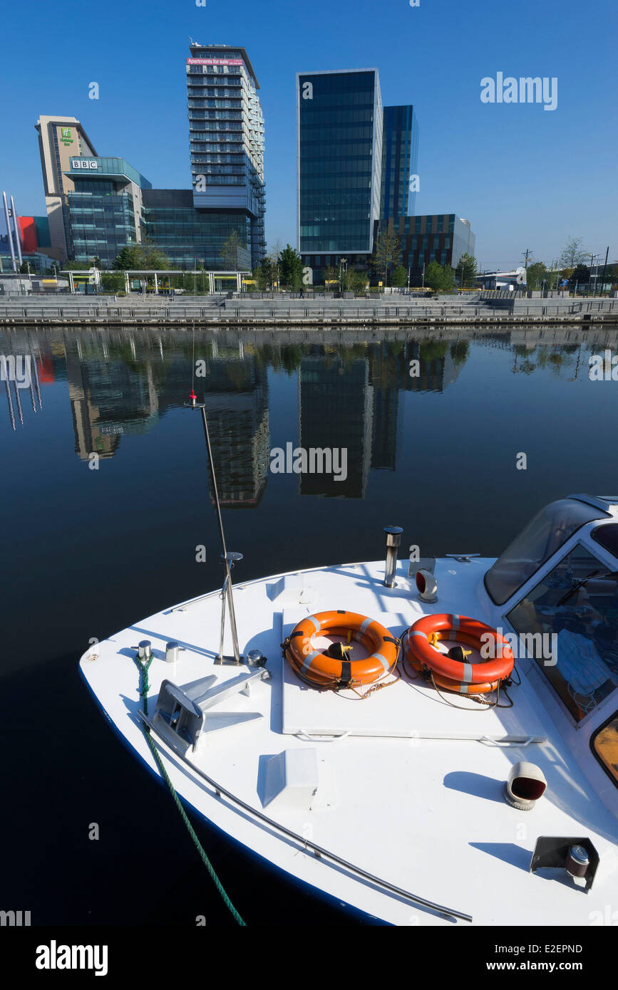 Royaume-uni, Manchester, les quais de la Manchester Ship Canal, la BBC bâtiment dans la Media City Banque D'Images