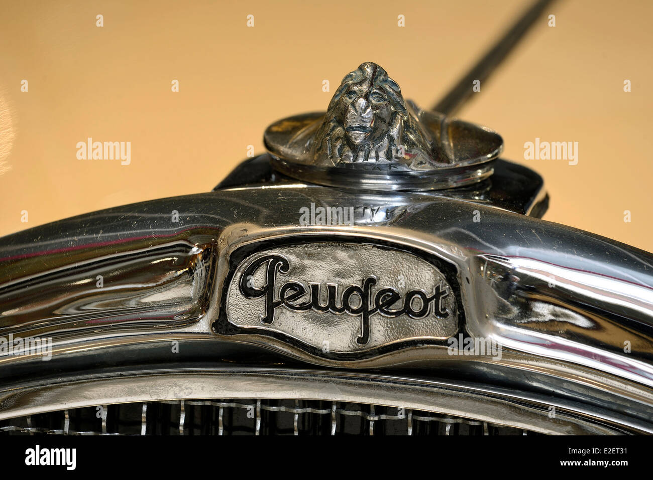 Médaille / Dessous De Verre Ancien Lion Peugeot - Automobile 1908-1909 - France N7477
