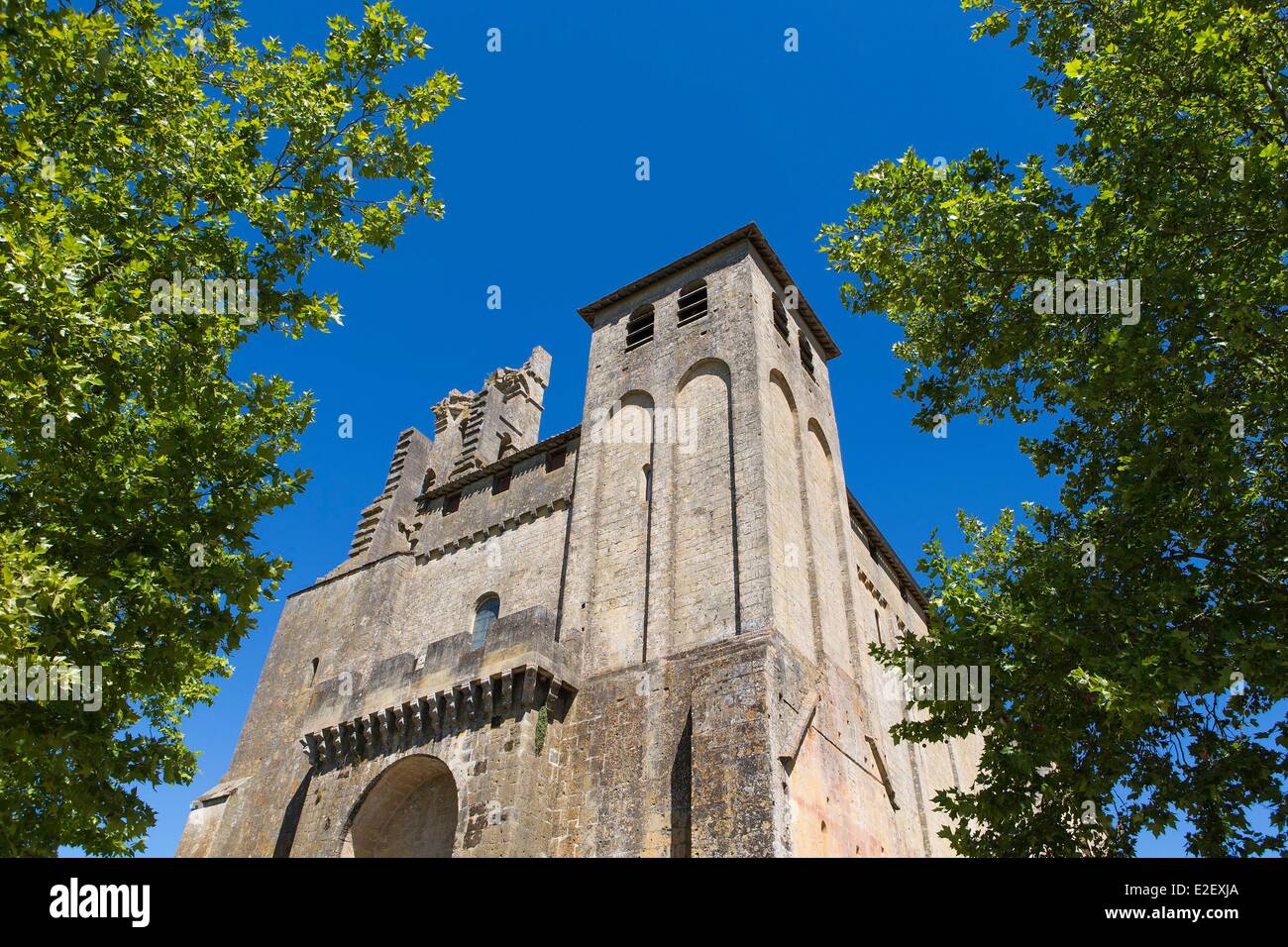 France Dordogne Périgord Pourpre Saint Avit Senieur église fortifiée du 11ème siècle situé sur la route de Compostelle inscrite comme Banque D'Images