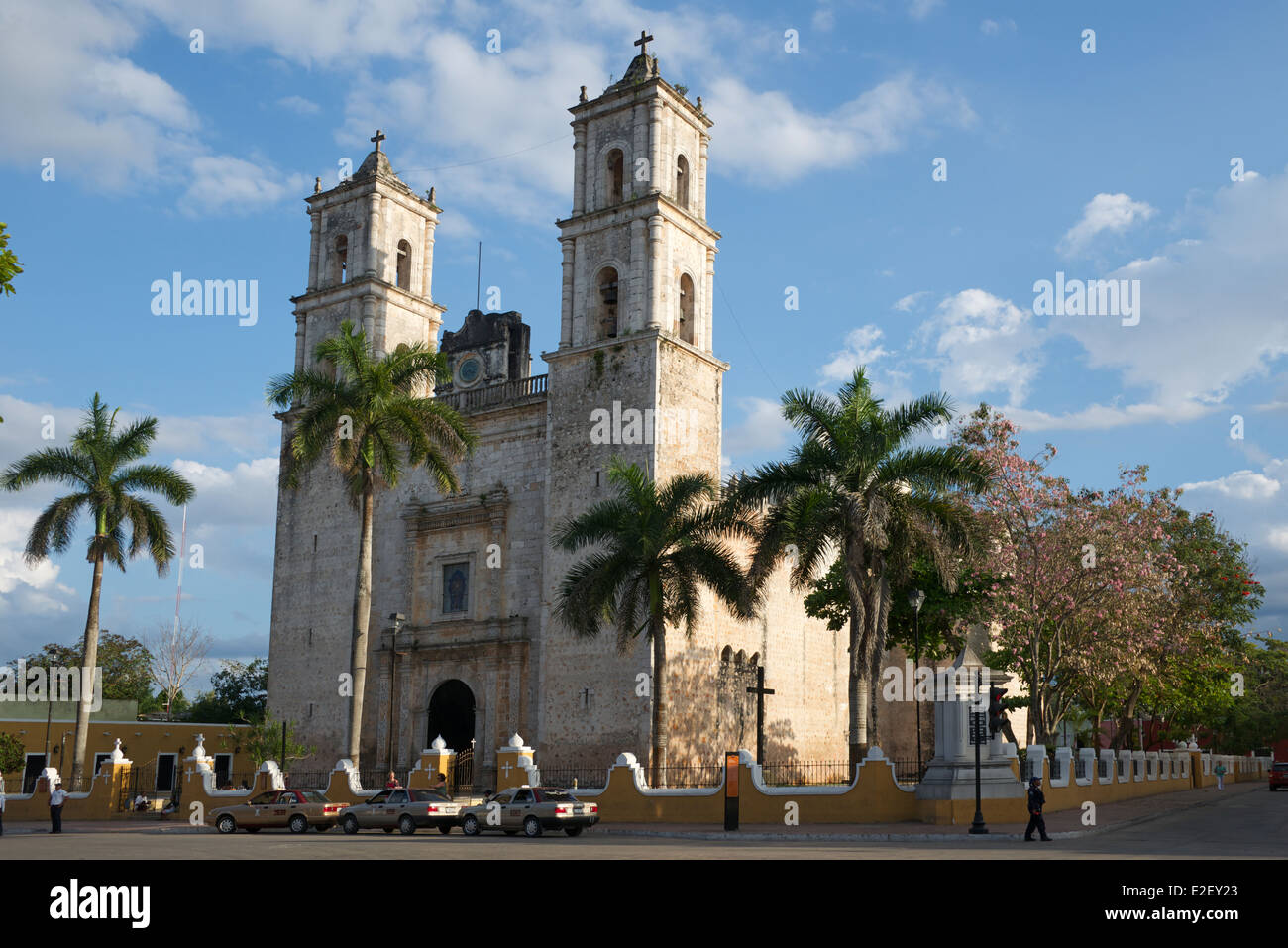 La cathédrale de Valladolid Valladolid Yucatan Mexique Banque D'Images