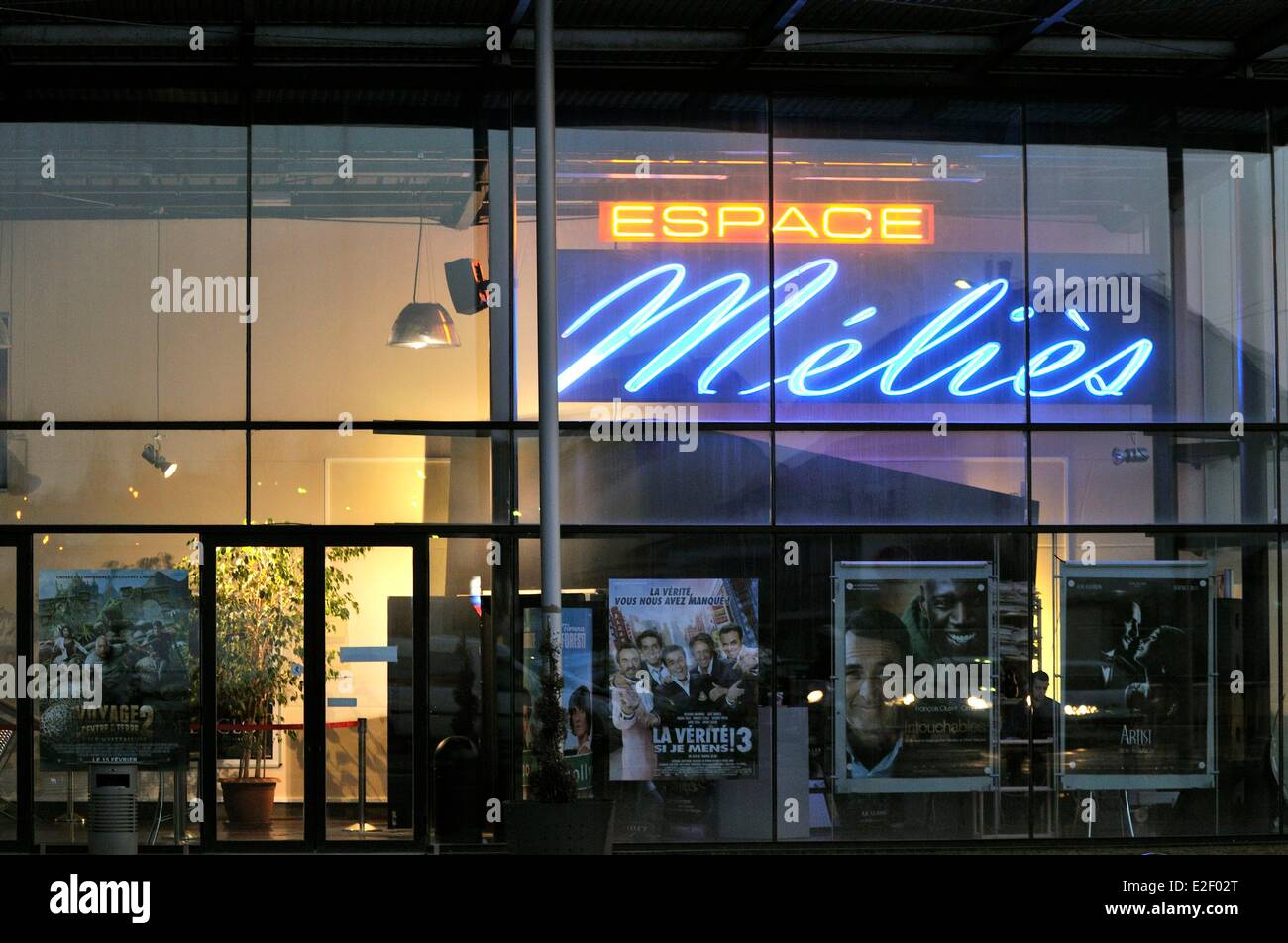 En France, la Haute Saône, Lure, Espace Méliès, cinéma Photo Stock - Alamy