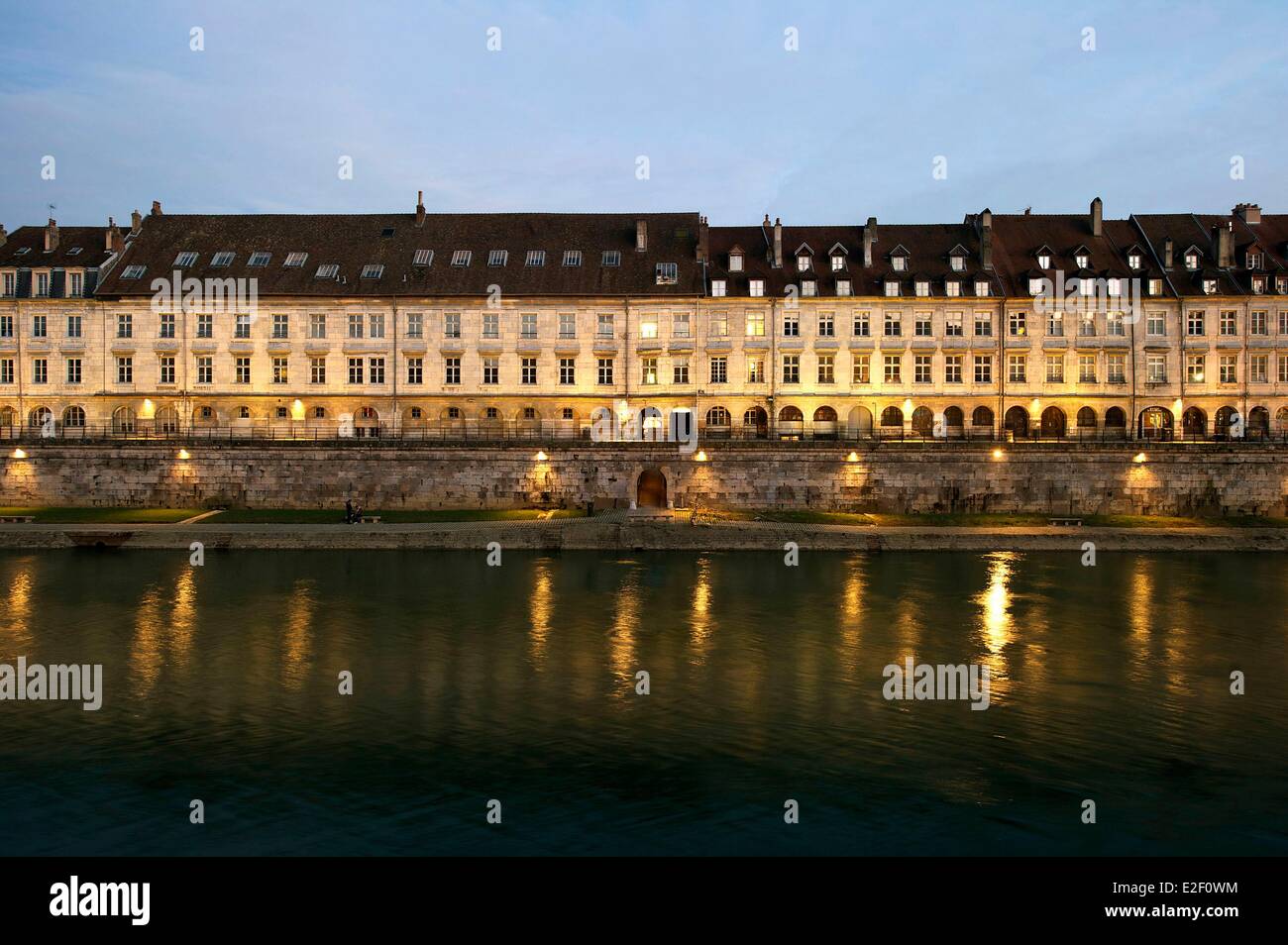 France, Doubs, Besançon, le centre historique, Quai Vauban Banque D'Images