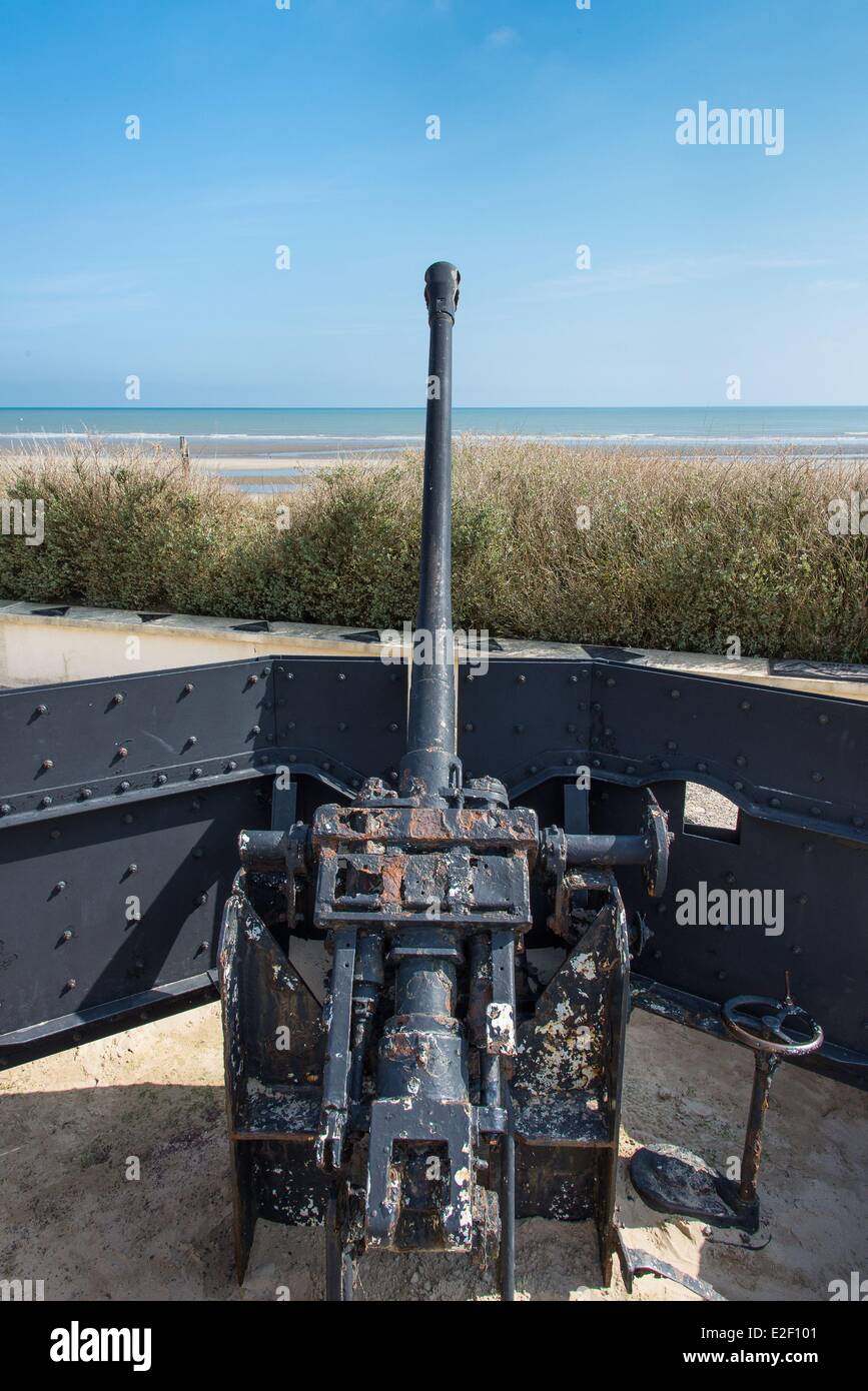 France Manche Sainte Marie du Mont Utah Beach museum german 50mm canon antichar sur w5 point fort soutenant le mémorial Banque D'Images