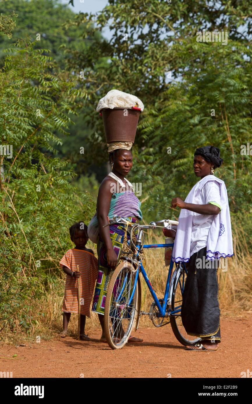 Le Burkina Faso, les femmes dans la région Sénoufo Banque D'Images