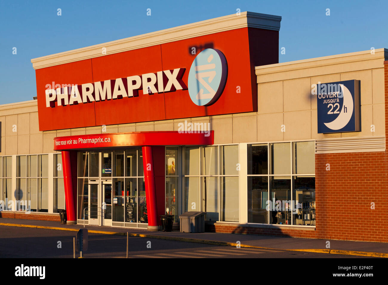 Pharmacy montreal Banque de photographies et d'images à haute résolution -  Alamy