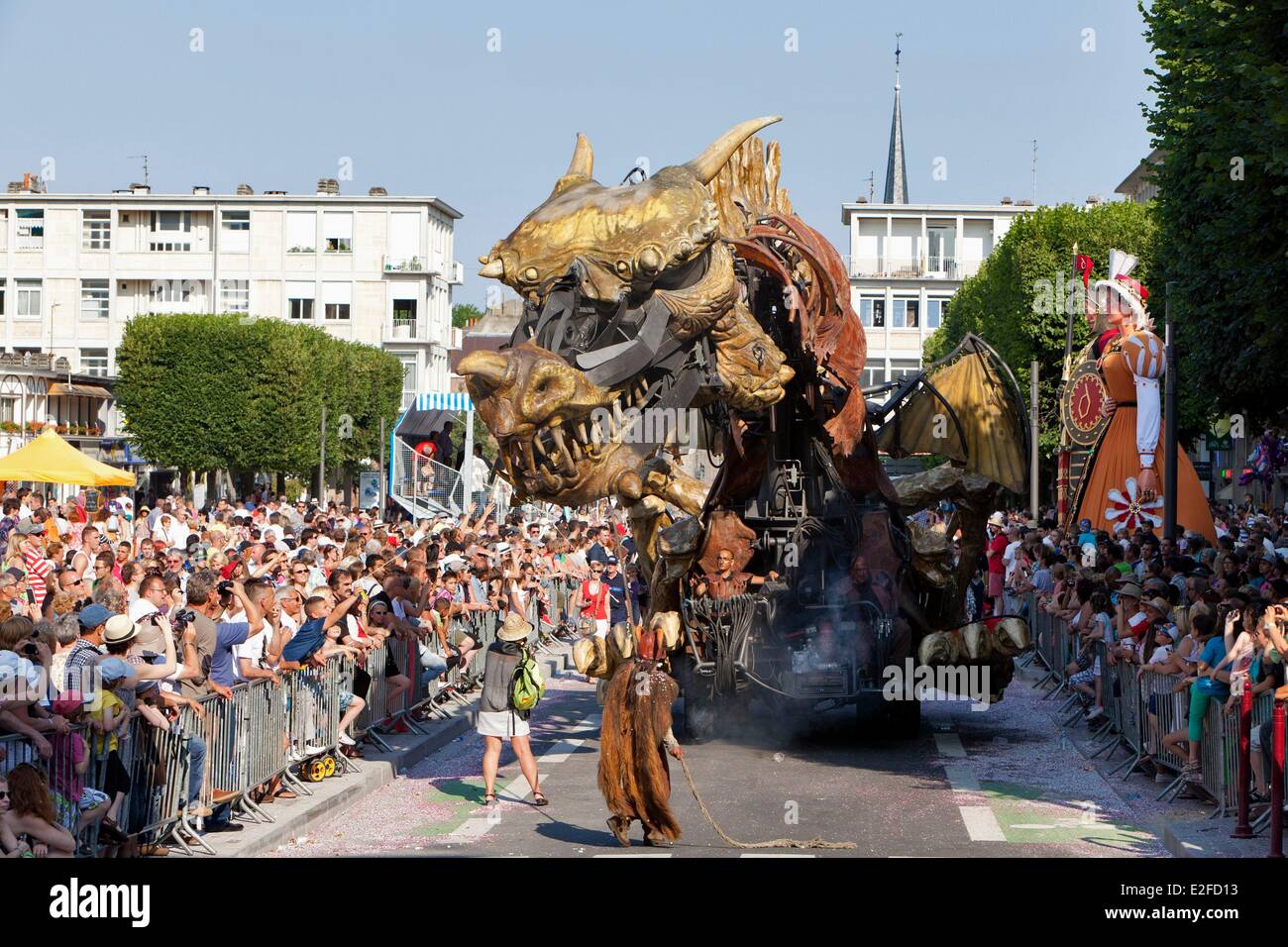 France Nord Douai Gayant Festivals géants (Giants) inscrit comme patrimoine culturel immatériel par l'UNESCO procession dans les Banque D'Images