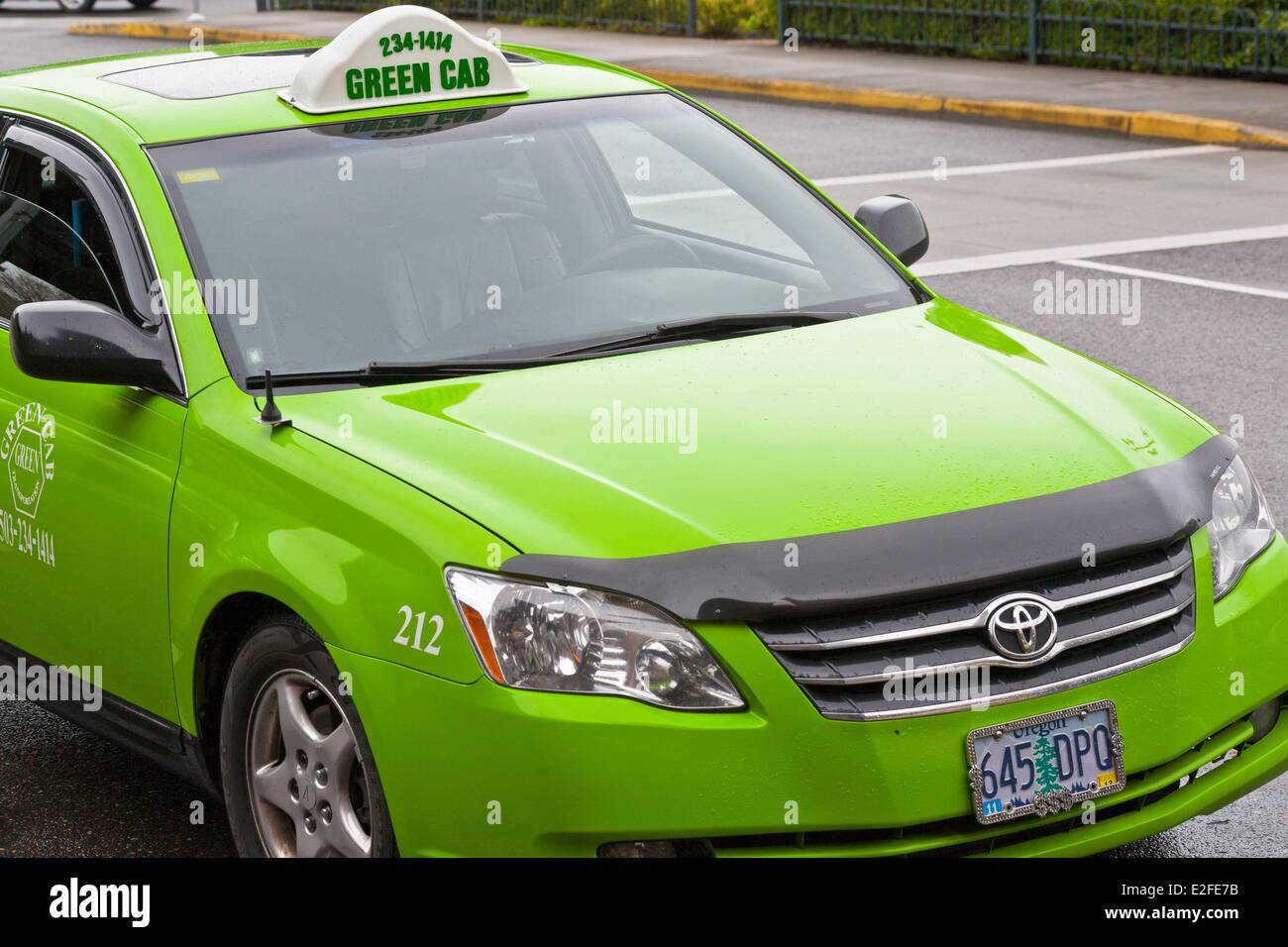 United States, Oregon, Portland, compagnie de taxi cab vert Banque D'Images