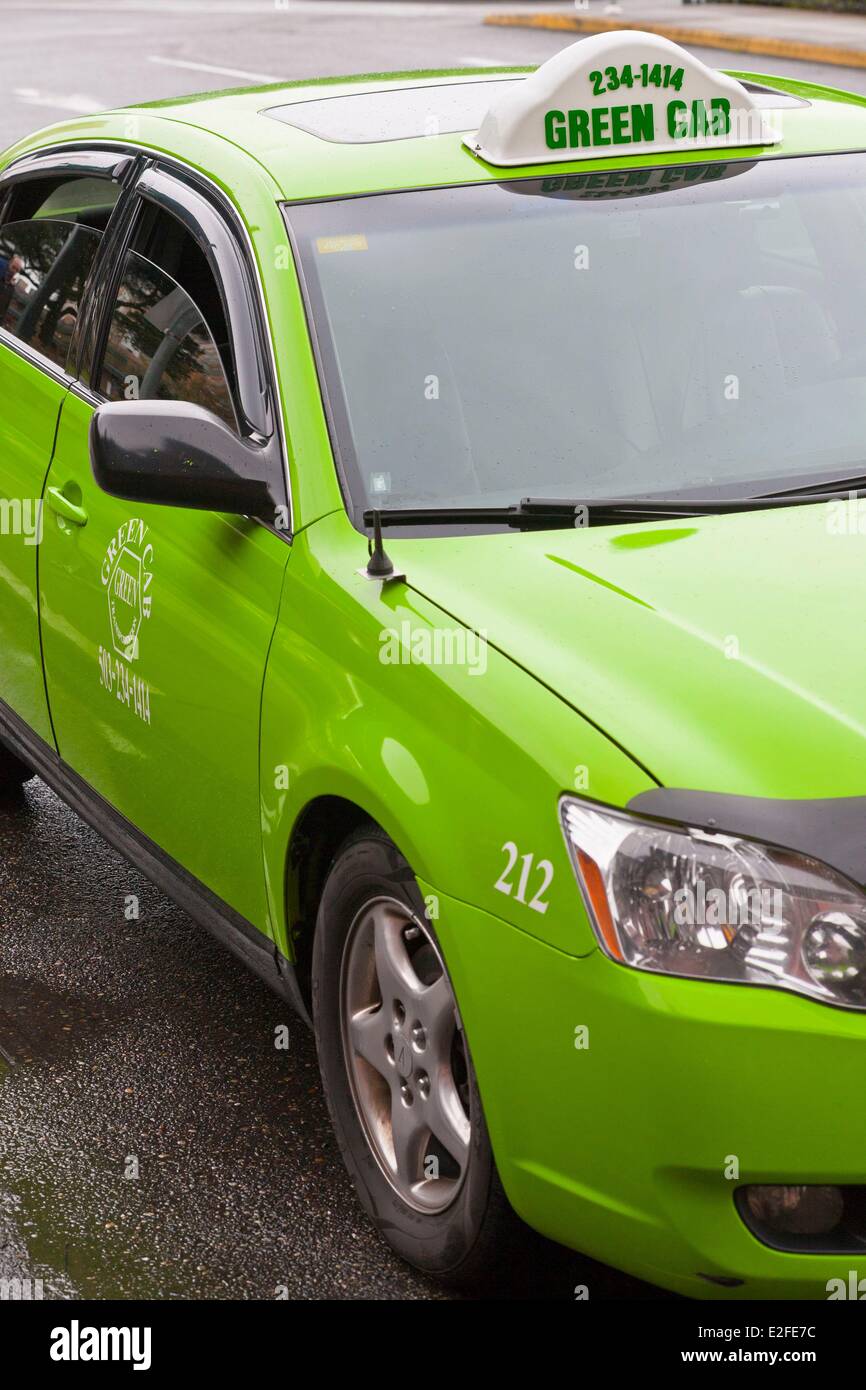 United States, Oregon, Portland, compagnie de taxi cab vert Banque D'Images