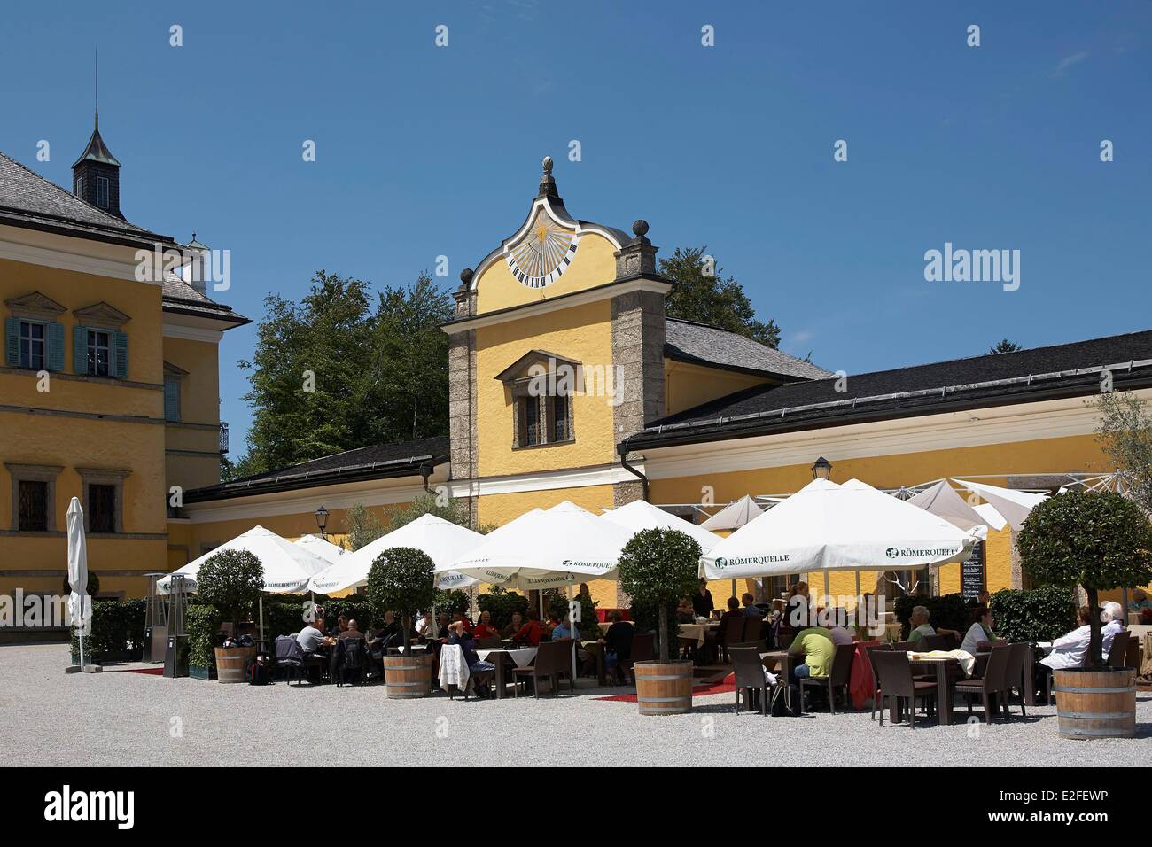 L'Autriche, Pays de Salzbourg, Hellbrunn Palais Hellbrunn (Schloss), terrasse restaurant Banque D'Images