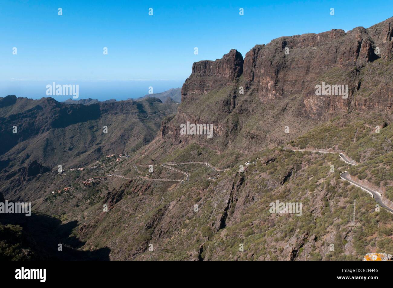 L'Espagne, Iles Canaries, Tenerife Island, Parque Rural de Teno, mountain road Banque D'Images