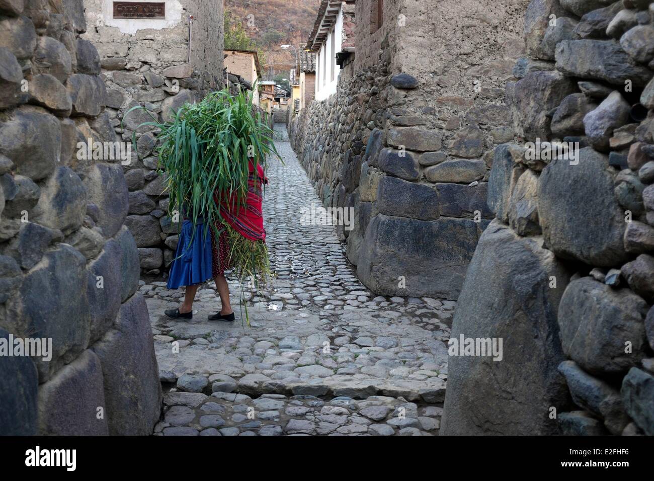 Le Pérou, Cuzco, Vallée sacrée des Incas Province, ville, rue Inca de Ollantaytambo Banque D'Images