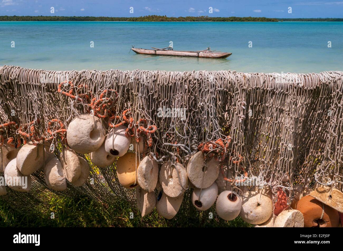 La France, Nouvelle Calédonie, Ile des Pins, du thon en net de la baie d'UPI Vue du village d'affluents Petere Banque D'Images