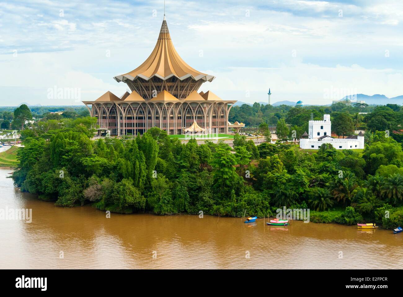 Malaisie Bornéo Malaisien Sarawak Kuching Sarawak (rivière Sungai Sarawak) Dewan Undangan Negeri Dun Building Banque D'Images