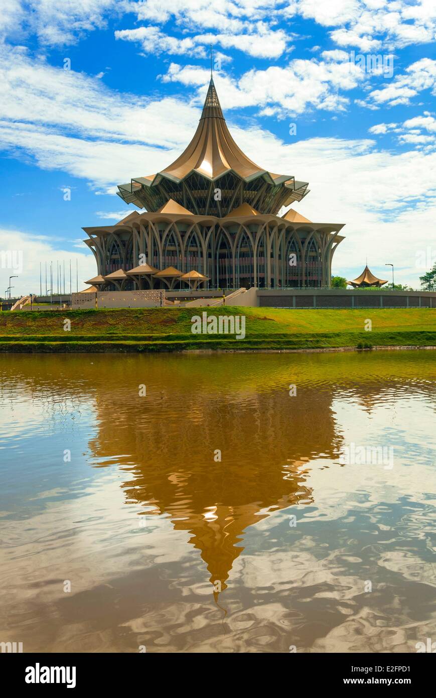 Malaisie Bornéo Malaisien Sarawak Kuching Sarawak (rivière Sungai Sarawak) Dewan Undangan Negeri Dun Building Banque D'Images