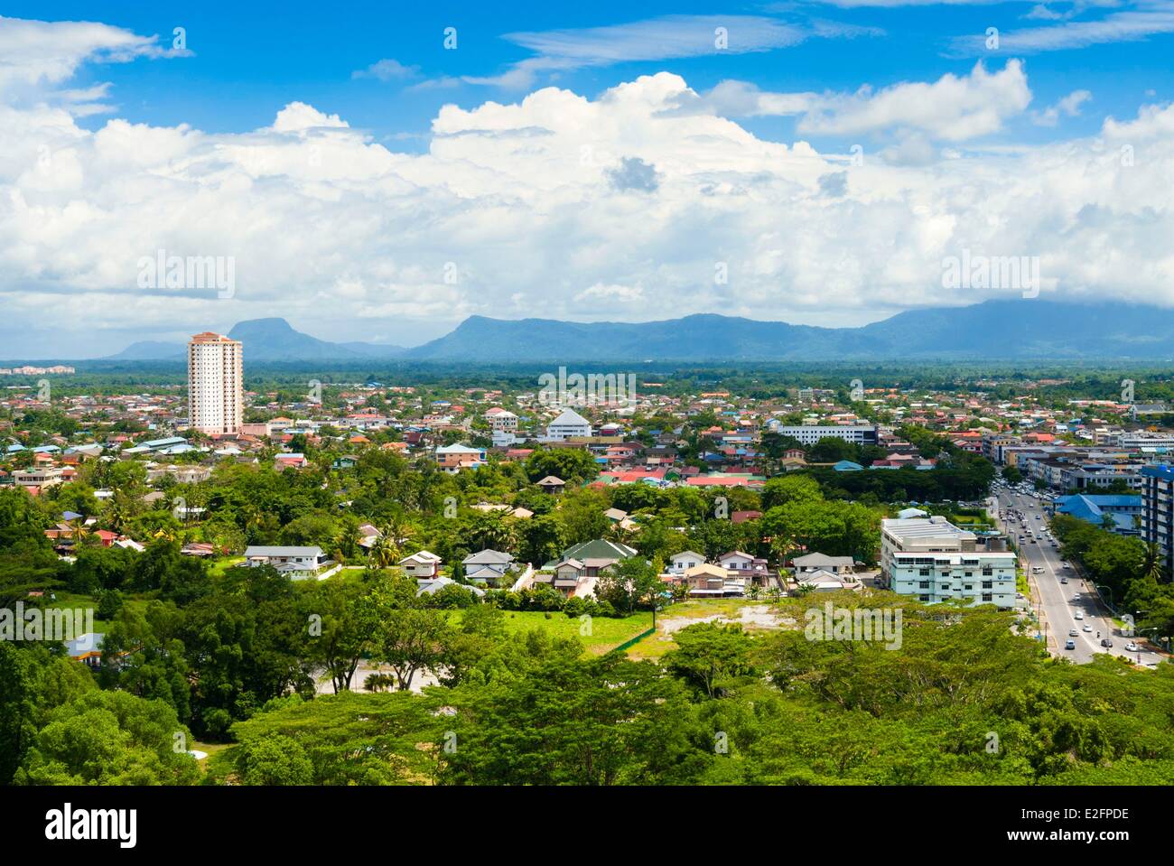 Malaisie Bornéo Malaisien Sarawak Kuching État vue sur la ville Banque D'Images
