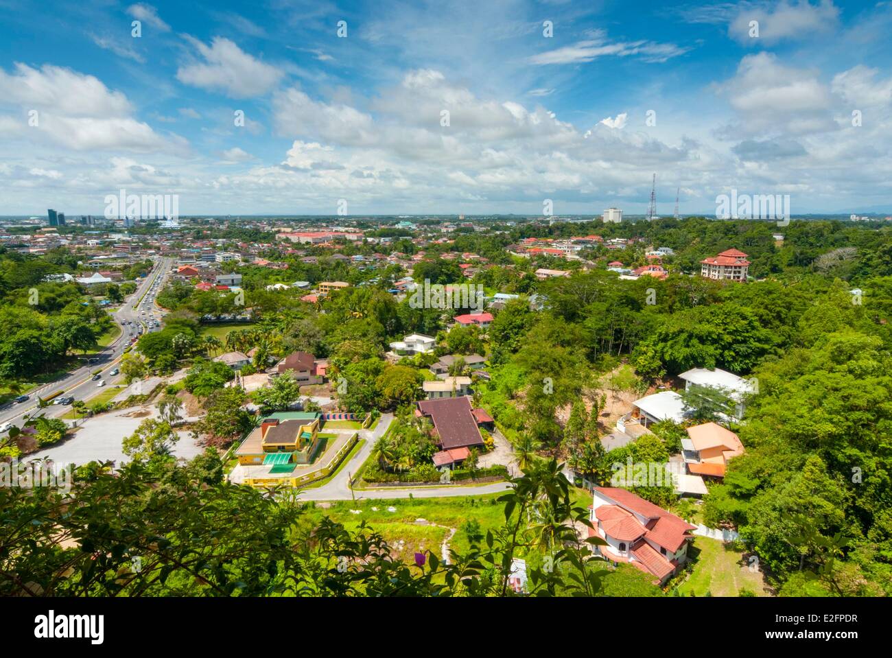 Malaisie Bornéo Malaisien Sarawak Kuching État vue sur la ville Banque D'Images