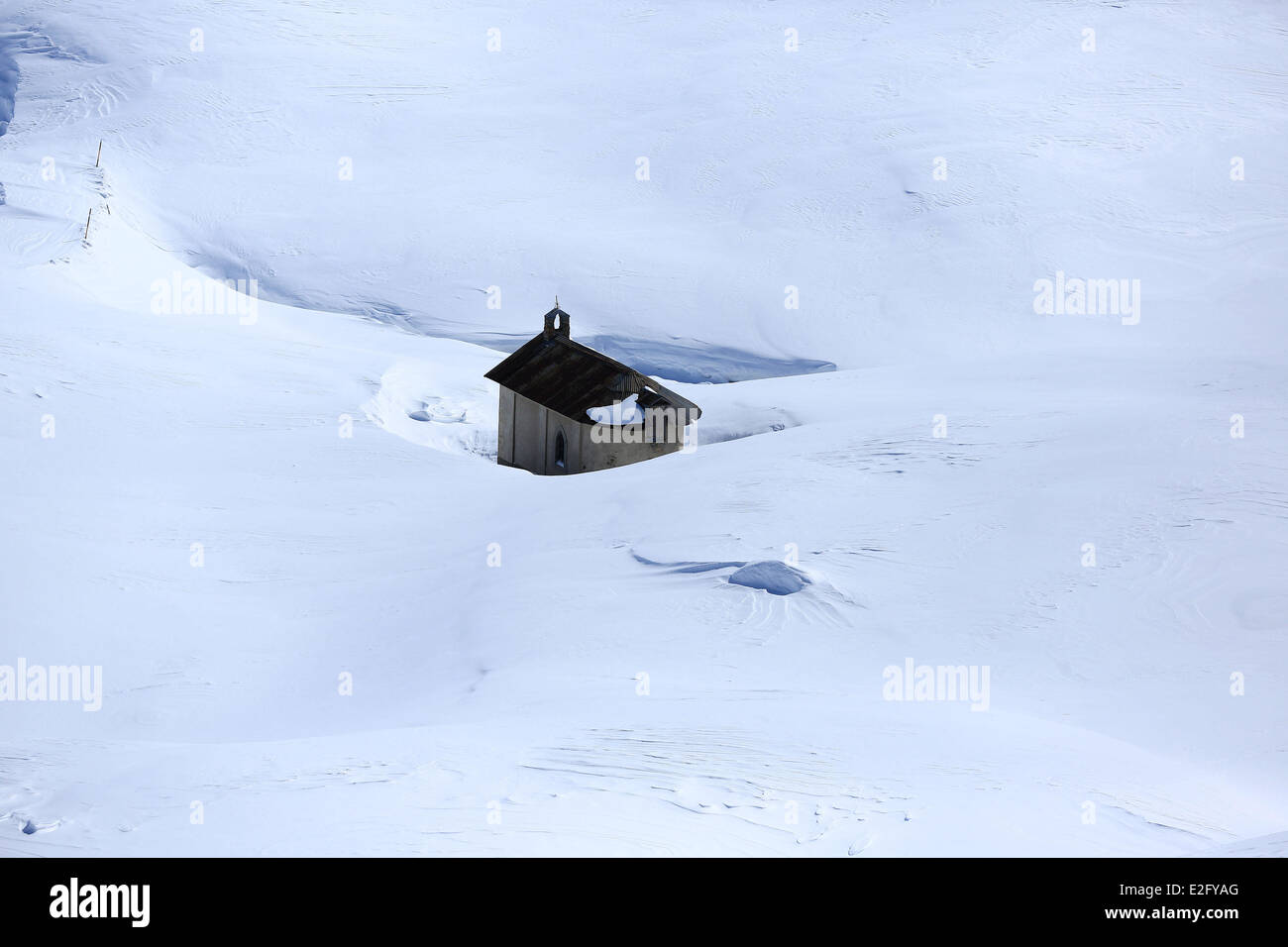 France Alpes de Haute Provence Saint Paul sur Ubaye Ubaye massif au Col de Vars (2108m) Chapelle de Sainte Marie Madeleine Banque D'Images