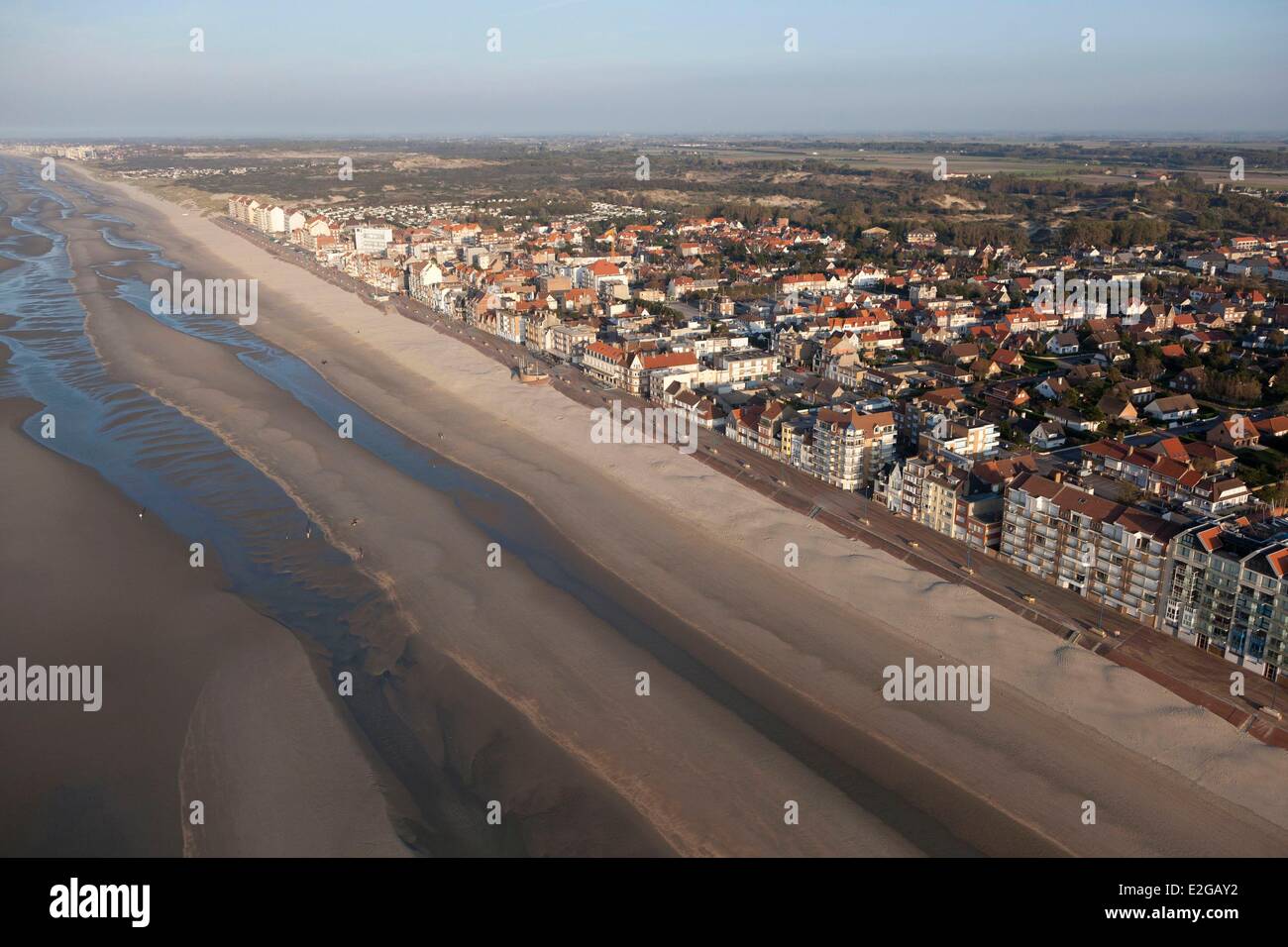 France Nord Bray Dunes villas front de mer (vue aérienne) Banque D'Images