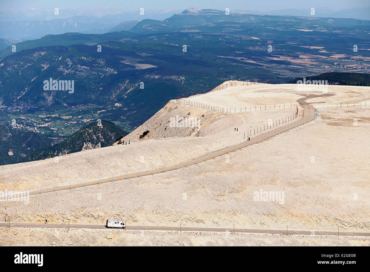 France Vaucluse Route de sommet du Mont Ventoux culminant à 1911 mètres Banque D'Images