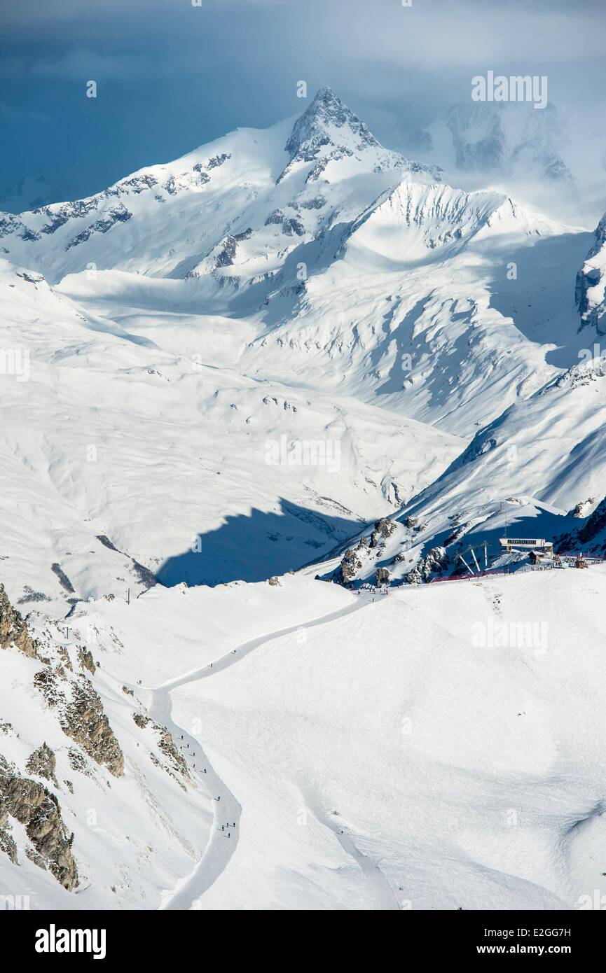 France Savoie massif Vanoise vallée de Haute Tarentaise Les Arcs partie de domaine Paradiski avec plus de 425 km de pistes de ski panorama du col de la Chal Banque D'Images