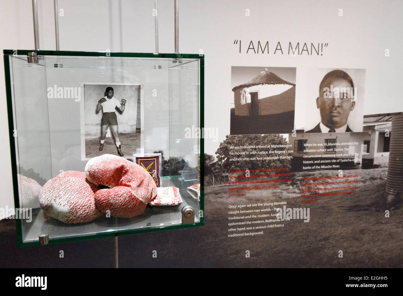 L'Afrique du Sud la province de Gauteng Johannesburg exposition Musée de  l'apartheid, Nelson Mandela ses gants de boxe Photo Stock - Alamy