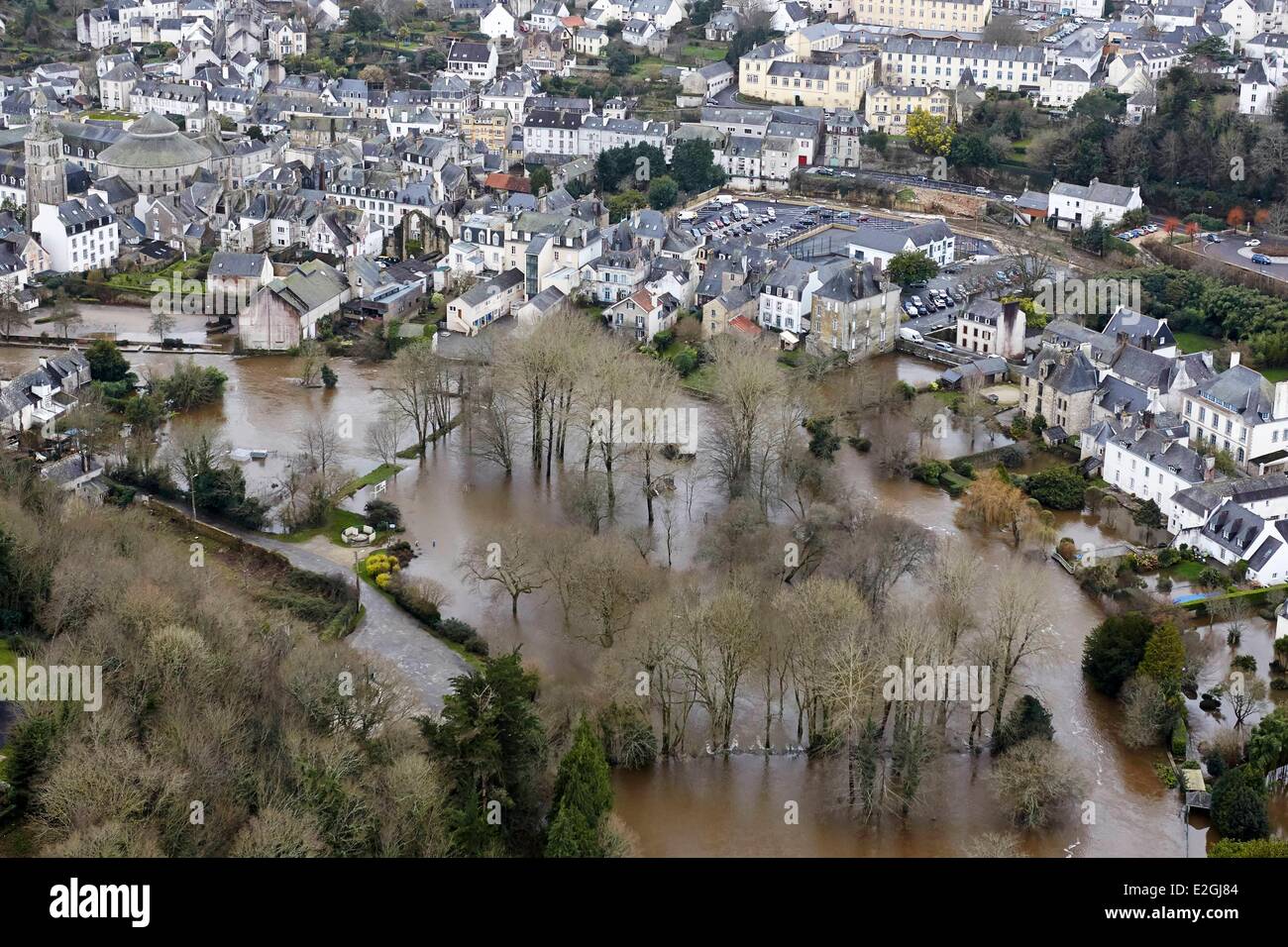 Finistere Quimperle rivière Laita en ville pendant l'hiver en février 2014 (vue aérienne) Banque D'Images