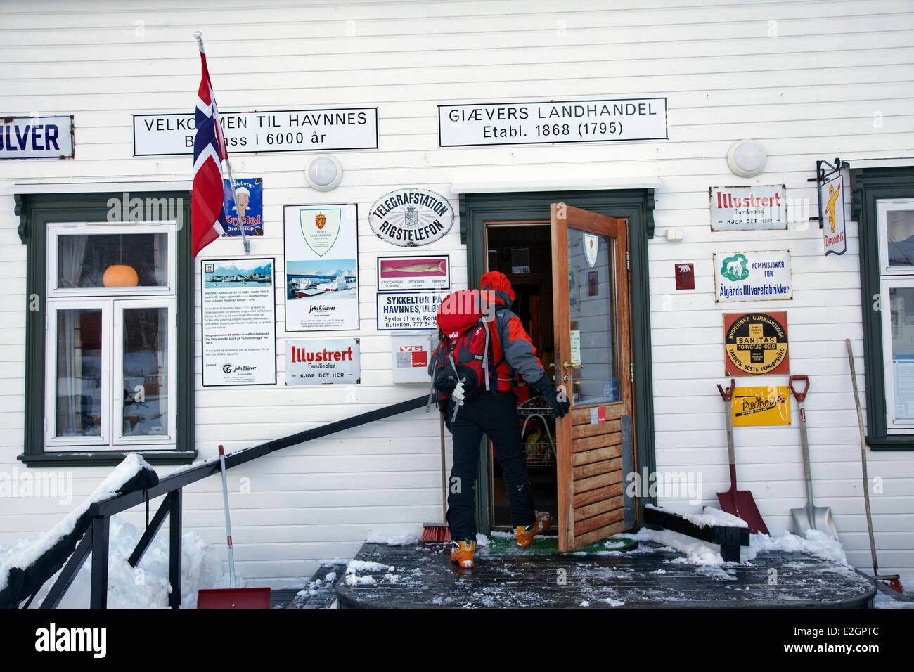 La Norvège Troms en magasin des Alpes de Lyngen île Uloya Banque D'Images