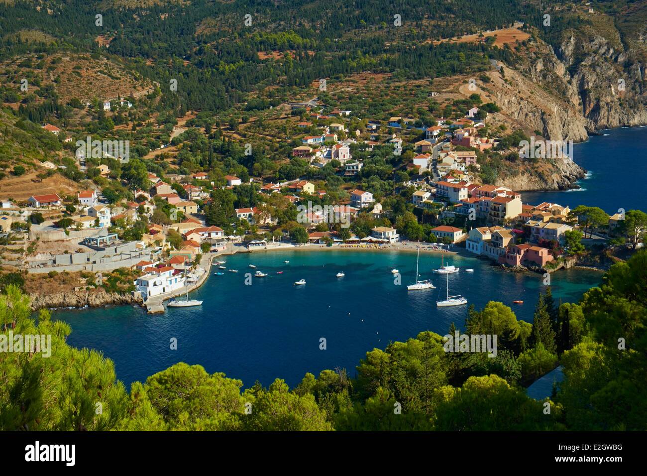 L'île Ionienne Grèce village Assos Céphalonie Banque D'Images