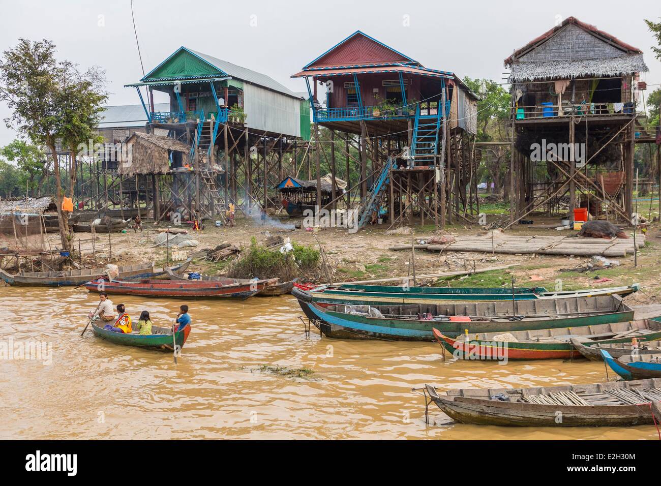 La province de Siem Reap au Cambodge village flottant de Kompong Pluk, sur le lac Tonle Sap Banque D'Images