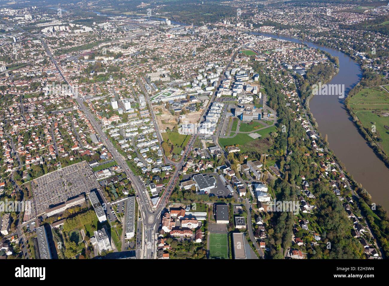 France Essonne Corbeil Essones quartier Montconseil PNRU Projet de  renouvellement urbain dans le cadre de l'Agence nationale pour la  Rénovation Urbaine (ANRU ou vue aérienne Photo Stock - Alamy