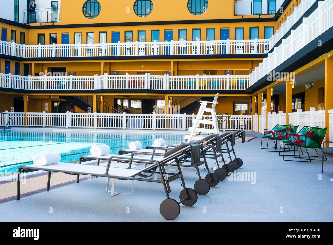 France Paris Hotel Douverture De La Piscine Molitor En Mai 2014