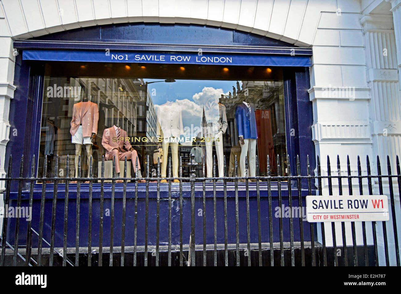 Tailleurs sur mesure sur Bond Street, Mayfair, City of Westminster, London, England, United Kingdom Banque D'Images