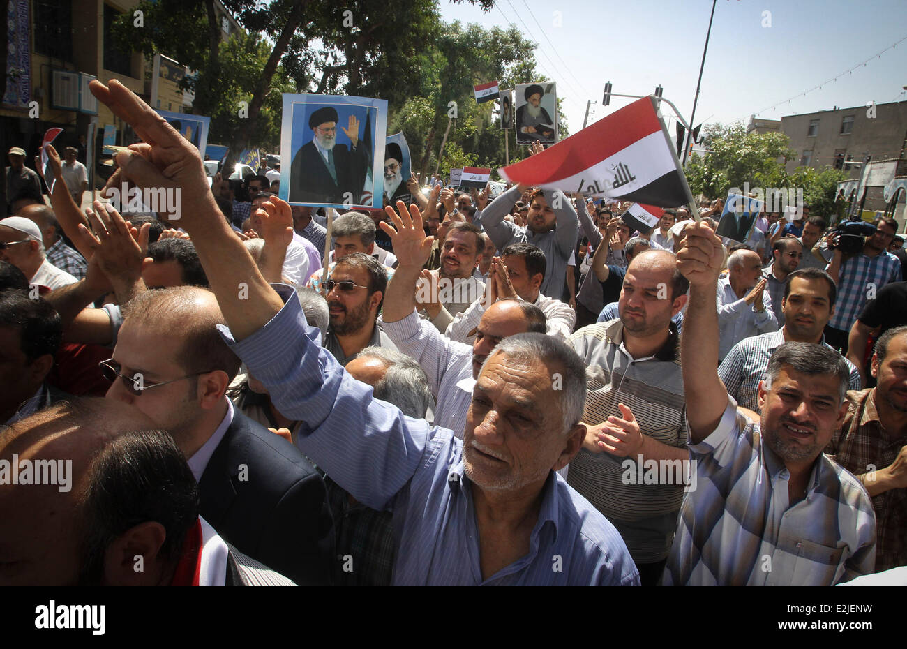 Téhéran, Iran. 20 Juin, 2014. Irakiens vivant à crier des slogans, lors d'une manifestation contre les attaques menées par l'État islamique d'Irak et du Levant (EIIL), dans le sud de Téhéran, Iran, le 20 juin 2014. Credit : Ahmad Halabisaz/Xinhua/Alamy Live News Banque D'Images
