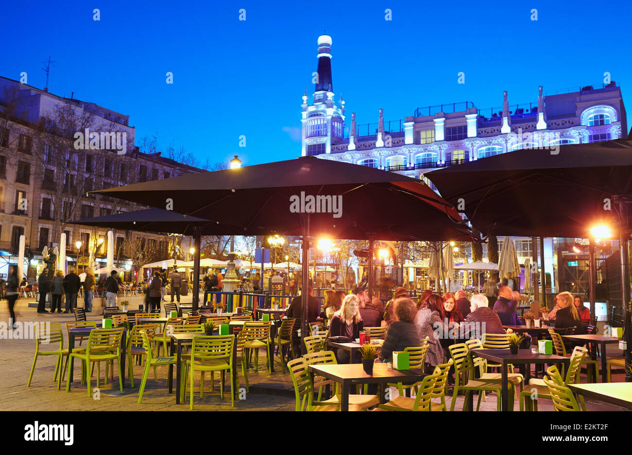 Nghtlife à Santa Ana, bars à tapas et des terrasses de restaurants. Madrid. Espagne Banque D'Images