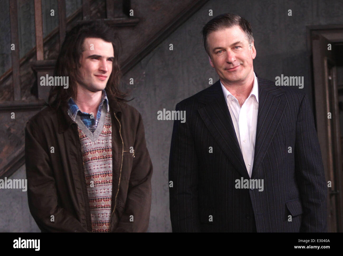 L'appel de rideau Broadway 'orphelins' au Gerald Schoenfeld Theatre. Avec : Tom Sturridge,Alec Baldwin Où : New York City, New York, United States Quand : 19 Avr 2013 Banque D'Images