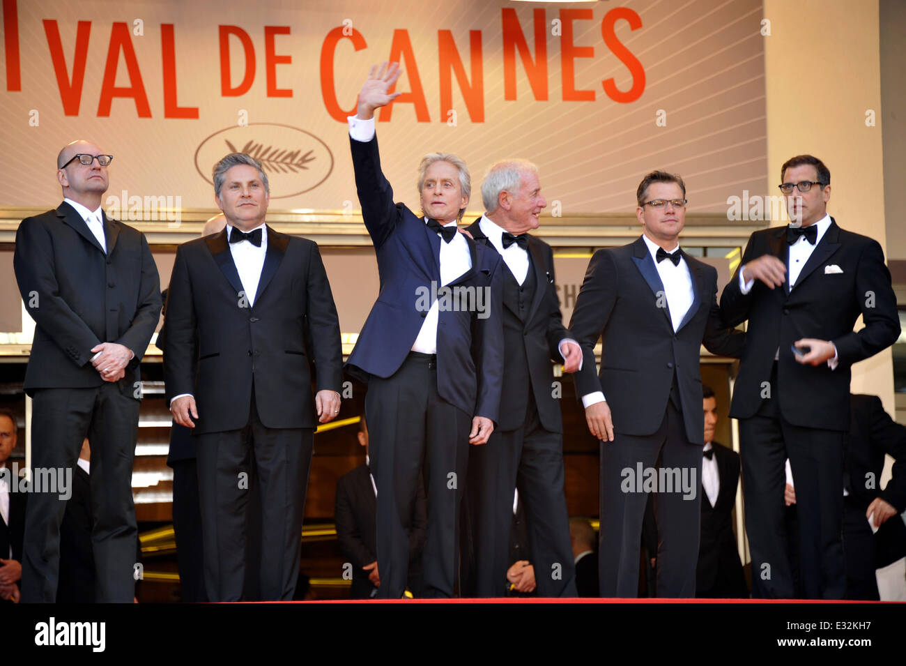 Première de "derrière les candélabres' lors de la 66e Assemblée annuelle du Festival du Film de Cannes au Palais des Festivals avec : Richard LaGravenese,Michael Douglas,Scott Thorson,Steven Soderbergh,Jerry Weintraub,Matt Damon Où : Cannes, France Quand : 21 mai 2013 **Non disponible pour publication en France, Pays-Bas, Belgique, Espagne et Italie. Disponible pour le reste du monde.** Banque D'Images