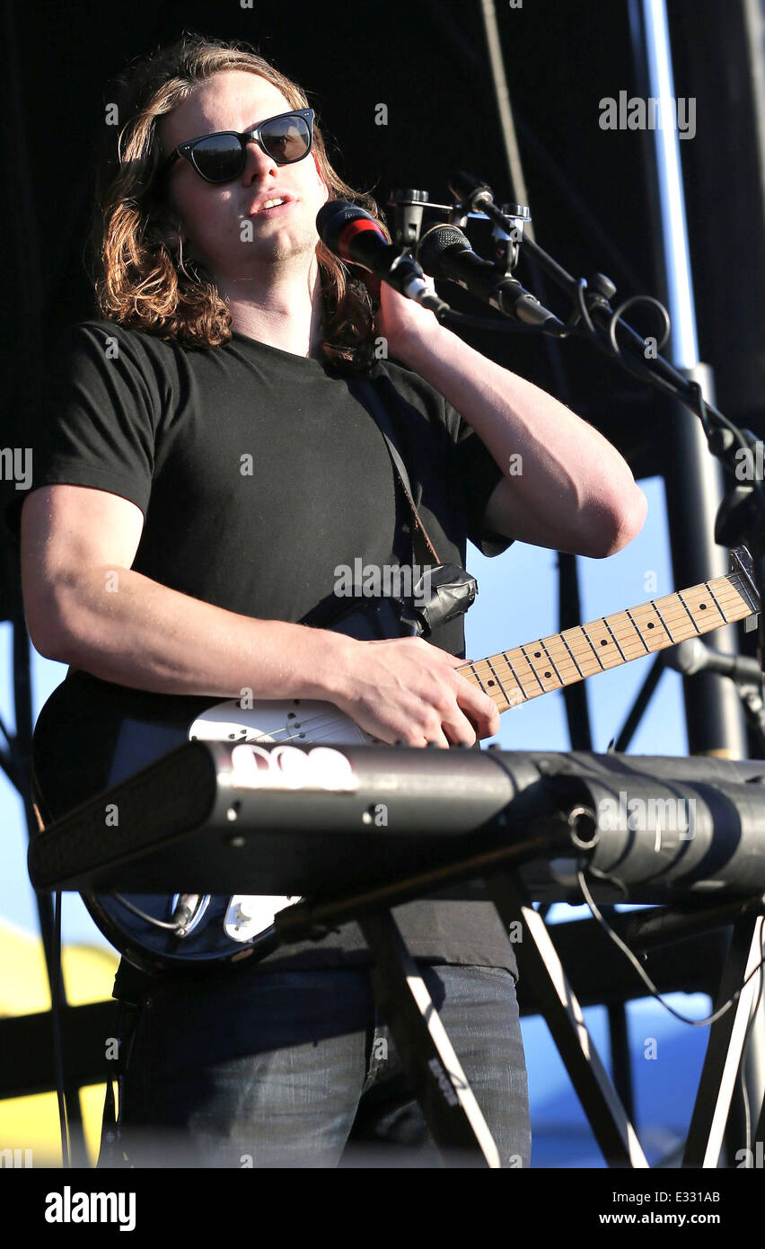 1er Festival de musique de Radio-Canada à Echo Beach comprend : Conner Molander Où : Toronto, Ontario, Canada Quand : 25 mai 2013 Banque D'Images