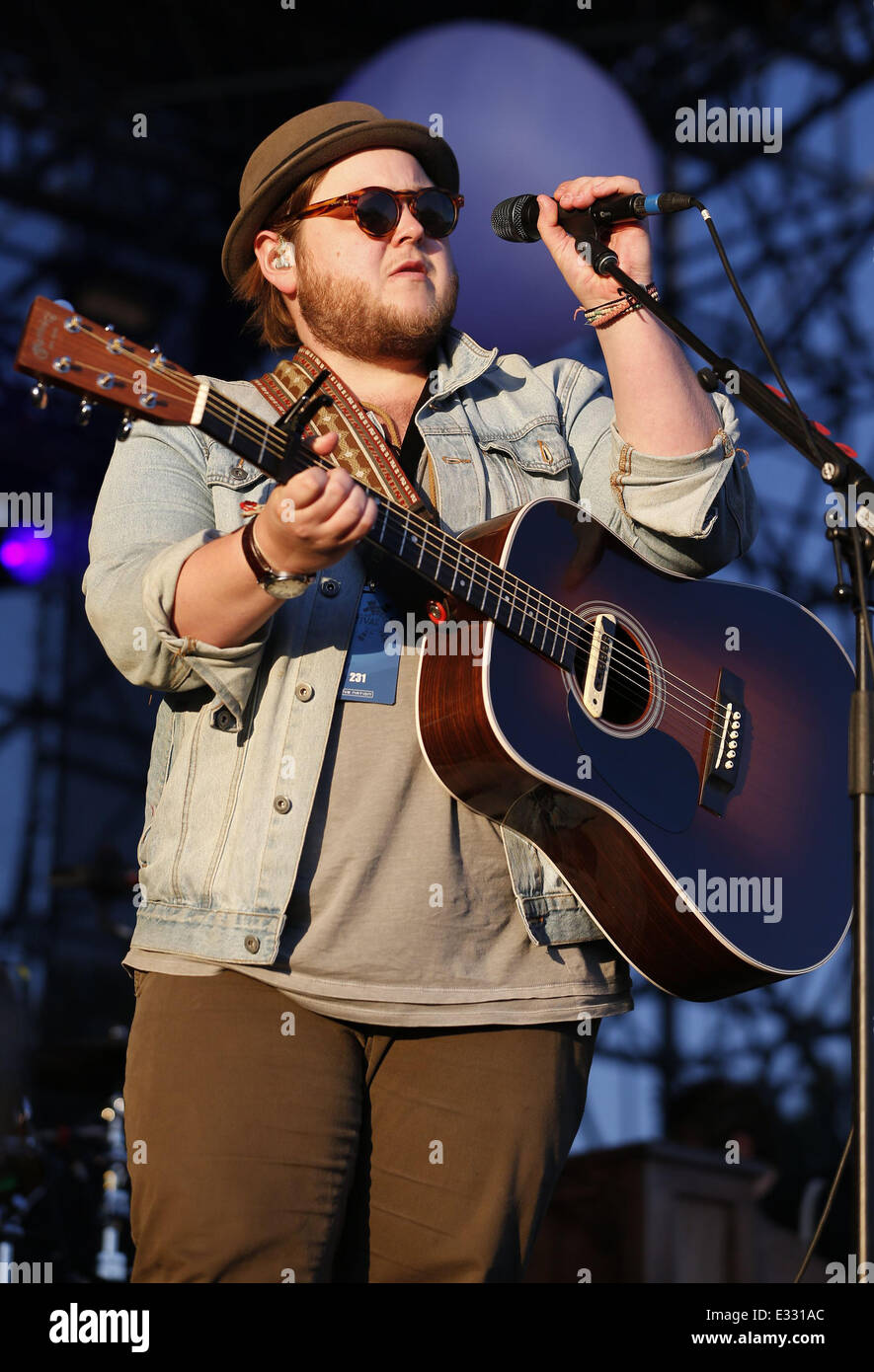 1er Festival de musique de Radio-Canada à Echo Beach comprend : Ragnar Porhallsson Où : Toronto, Ontario, Canada Quand : 25 mai 2013 Banque D'Images