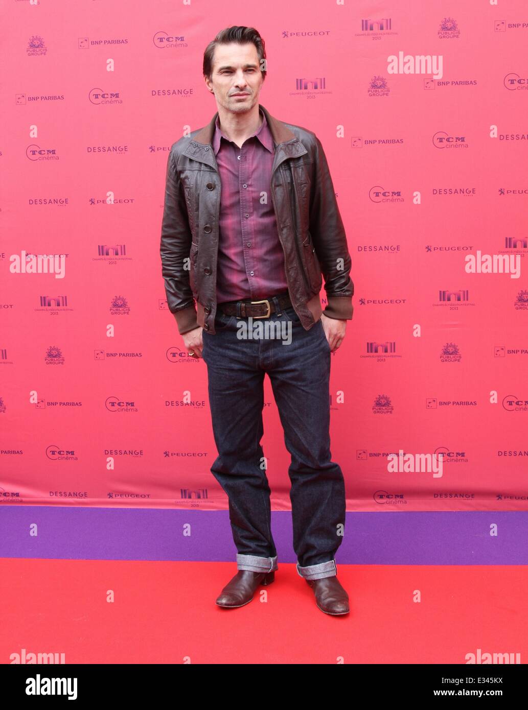 Champs-elysées Film Festival - 'S' Premiere au Publicis Champs-elysées avec : Olivier Martinez Où : Paris, France Date : 12 Nov 2013 Banque D'Images Champs-elysées Film Festival - 'S' Premiere au Publicis Champs-elysées avec : Olivier Martinez Où : Paris, France Date : 12 Nov 2013 Banque D'Images