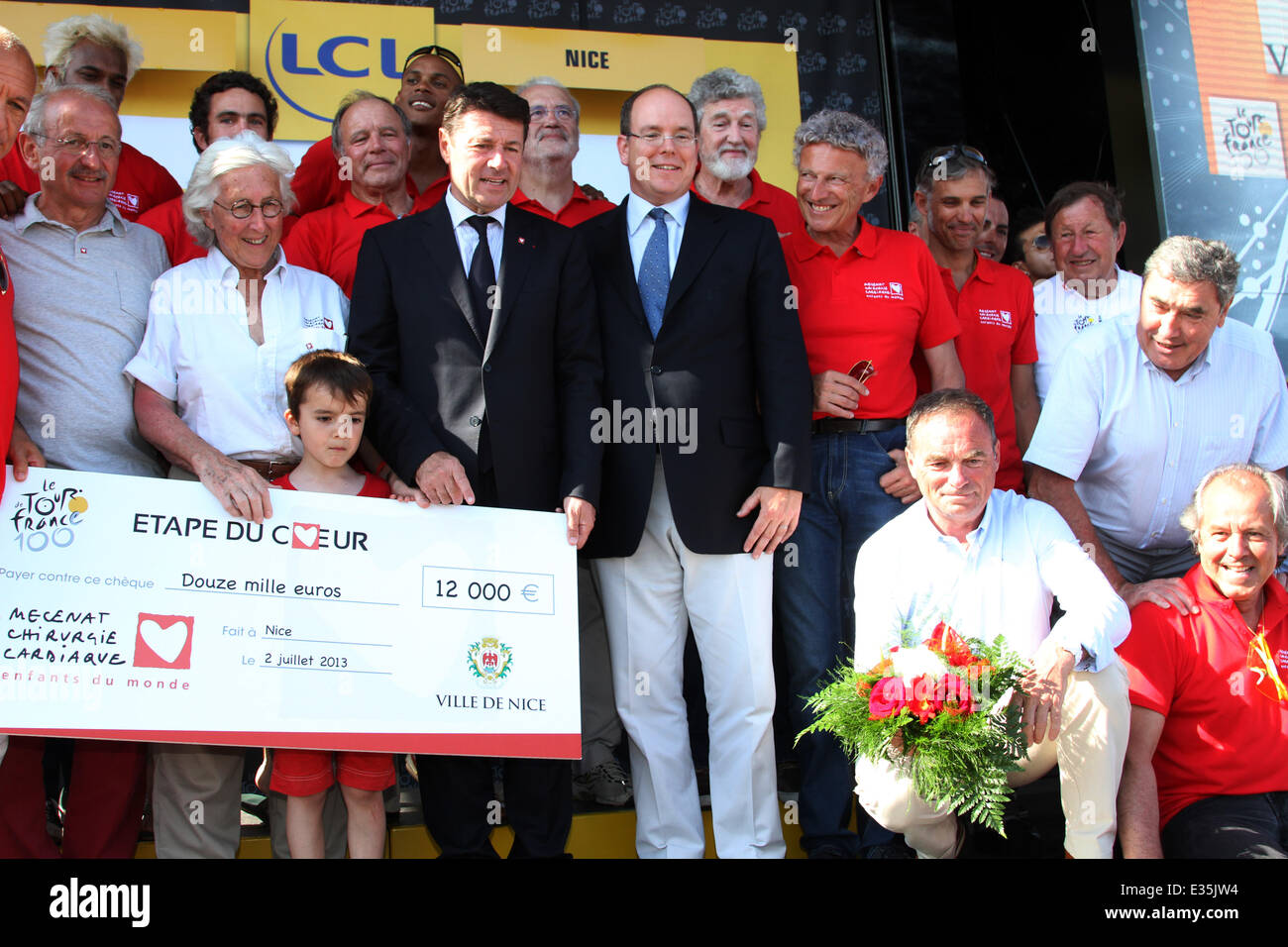 Tour de France 2013 - Étape 4 - le 100e Tour de France, incluant : le maire de Nice, Christian Estrosi et SAS Albert II Pr Banque D'Images