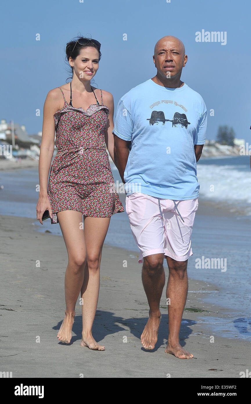 Russell Simmons et sa petite amie, modèle allemand Hana Nitsche, s'amusant à Malibu avec : Russell Simmons,Hana Nit Banque D'Images