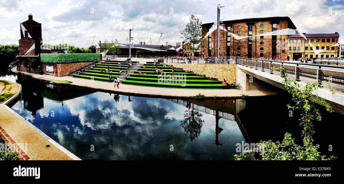 Vue générale de l'Université des Arts (Central St Martins) dans la région de Kings Cross, Londres, Angleterre, où : London, Royaume-Uni Quand : 26 août 2013 Banque D'Images