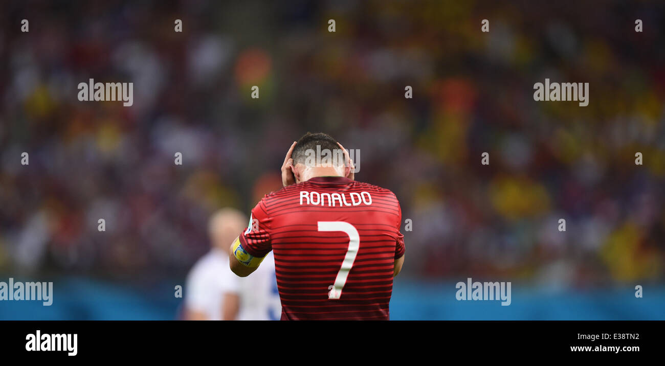 Manaus, Brésil. 22 Juin, 2014. Cristiano Ronaldo du Portugal réagit au cours de la Coupe du Monde 2014 Groupe G avant-match entre la France et le Portugal à l'Arena stade de l'Amazonie à Manaus, Brésil, 22 juin 2014. Photo : Marius Becker/dpa/Alamy Live News Banque D'Images