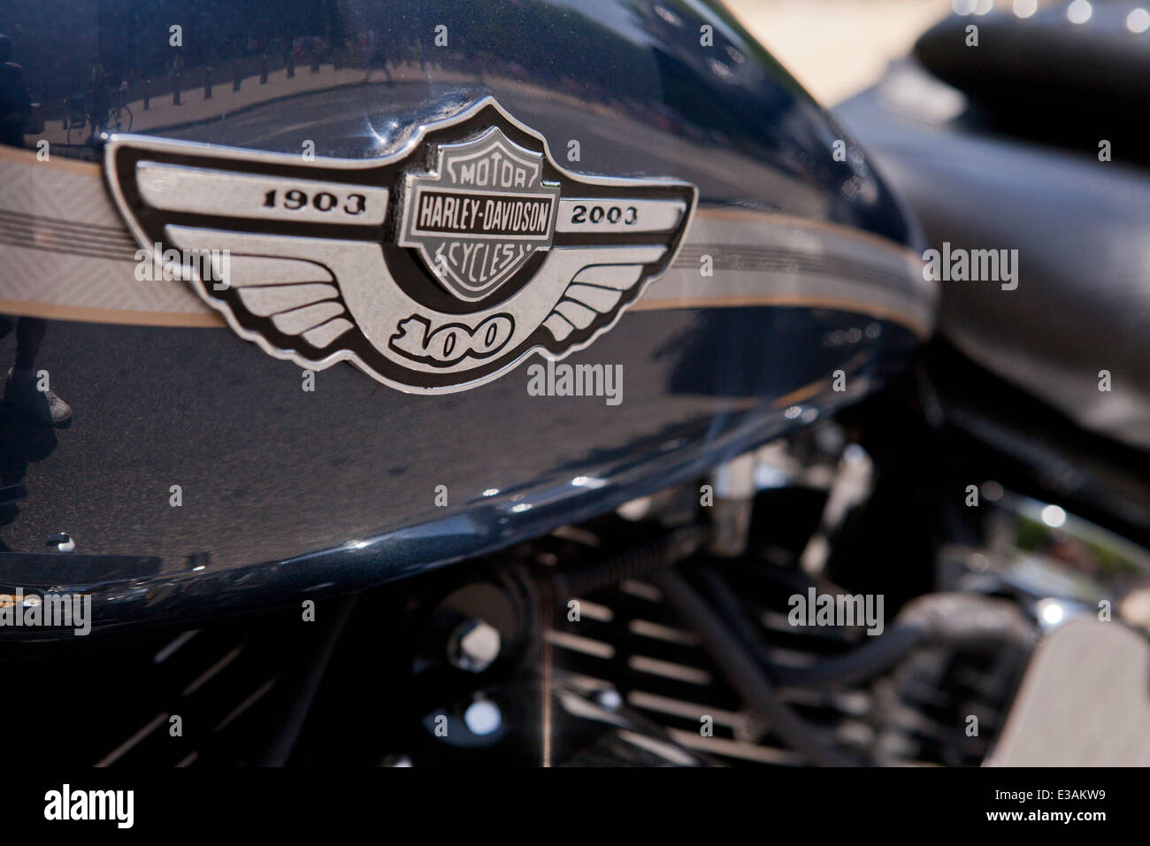Closeup détail voir 100e anniversaire de Harley Davidson moto modèle logo - USA Banque D'Images