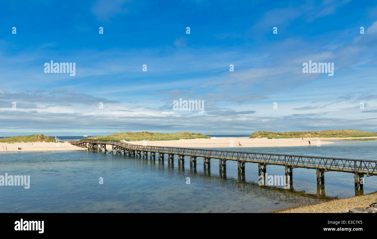 Pont SUR LA RIVIÈRE LOSSIE POUR LE EAST BEACH À LOSSIEMOUTH côte de Moray en Écosse Banque D'Images